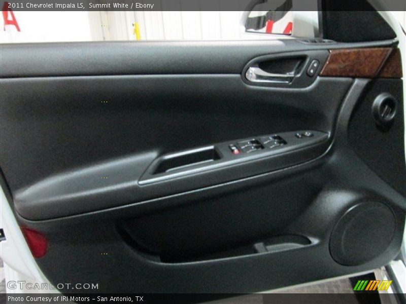 Summit White / Ebony 2011 Chevrolet Impala LS