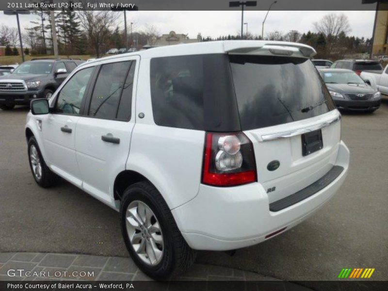 Fuji White / Ivory 2011 Land Rover LR2 HSE