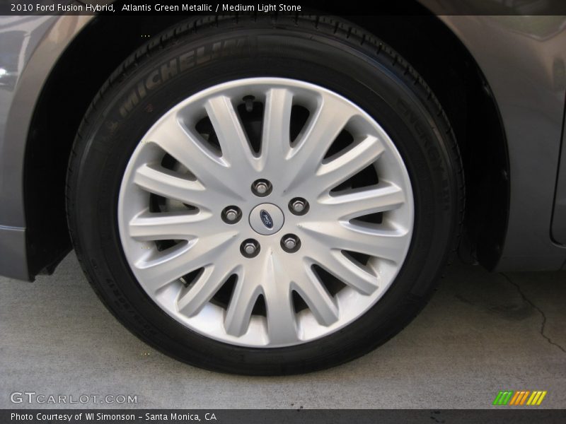 Atlantis Green Metallic / Medium Light Stone 2010 Ford Fusion Hybrid