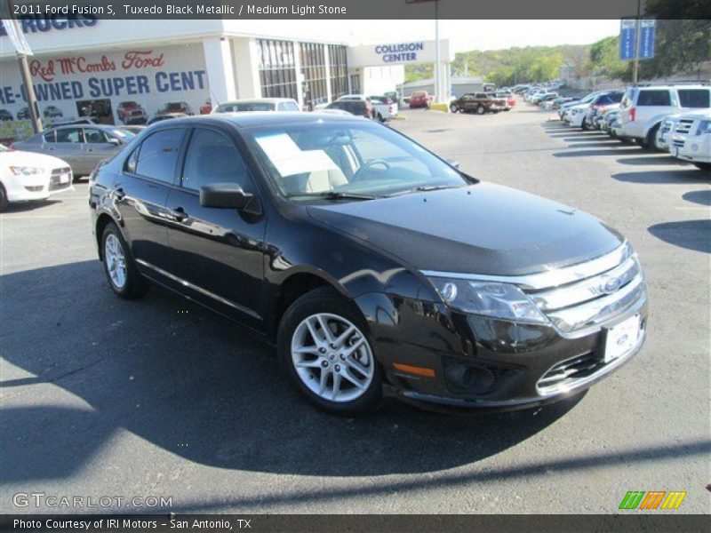 Tuxedo Black Metallic / Medium Light Stone 2011 Ford Fusion S