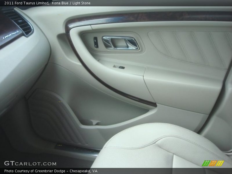 Kona Blue / Light Stone 2011 Ford Taurus Limited