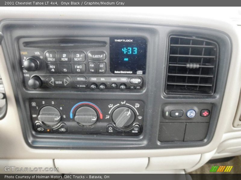 Onyx Black / Graphite/Medium Gray 2001 Chevrolet Tahoe LT 4x4