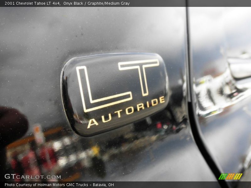 Onyx Black / Graphite/Medium Gray 2001 Chevrolet Tahoe LT 4x4