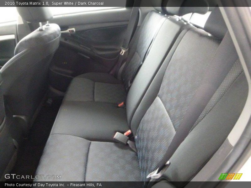 Super White / Dark Charcoal 2010 Toyota Matrix 1.8