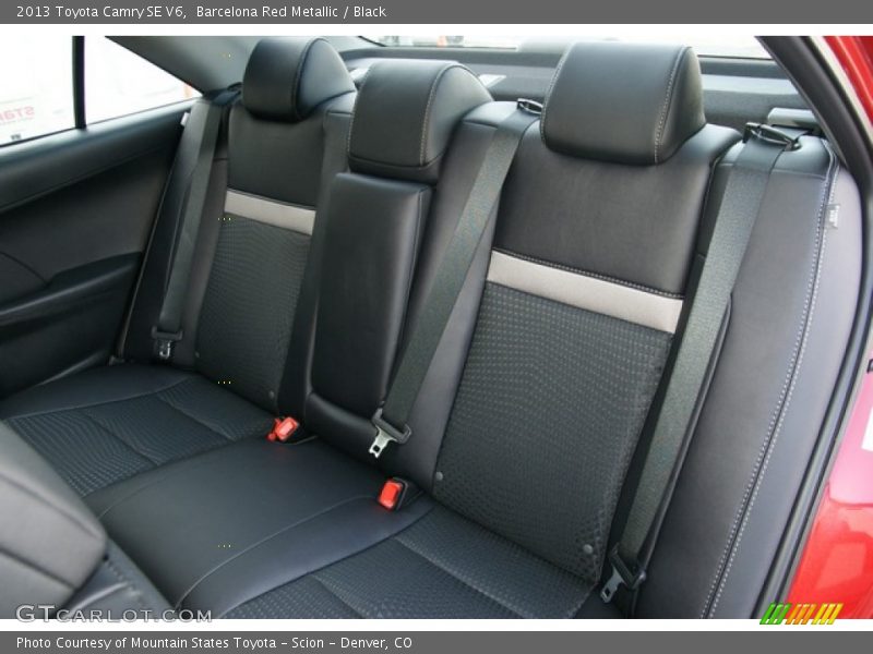 Barcelona Red Metallic / Black 2013 Toyota Camry SE V6