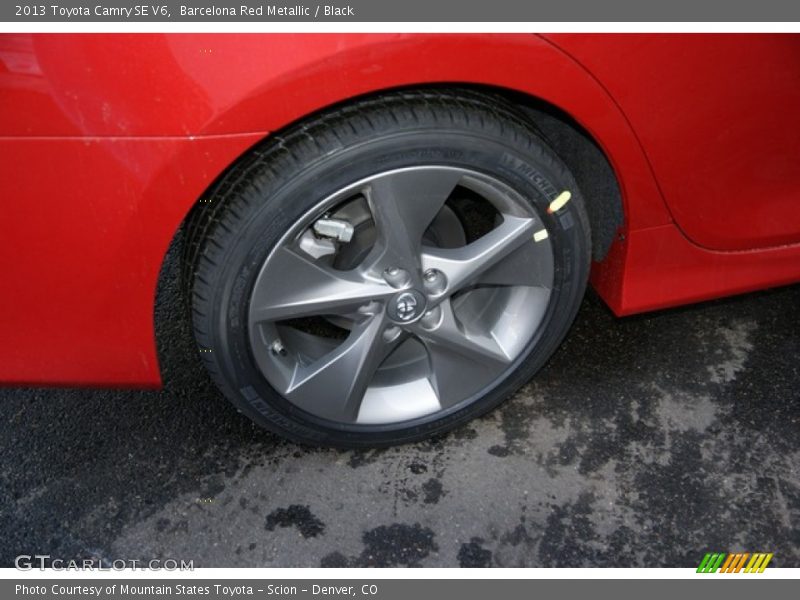 Barcelona Red Metallic / Black 2013 Toyota Camry SE V6