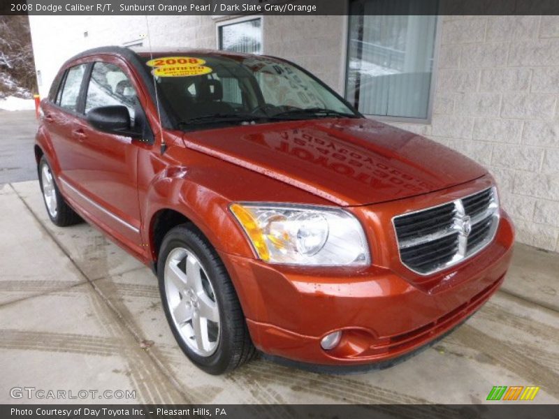 Front 3/4 View of 2008 Caliber R/T