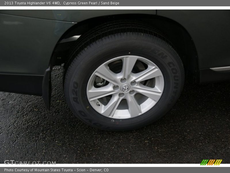 Cypress Green Pearl / Sand Beige 2013 Toyota Highlander V6 4WD