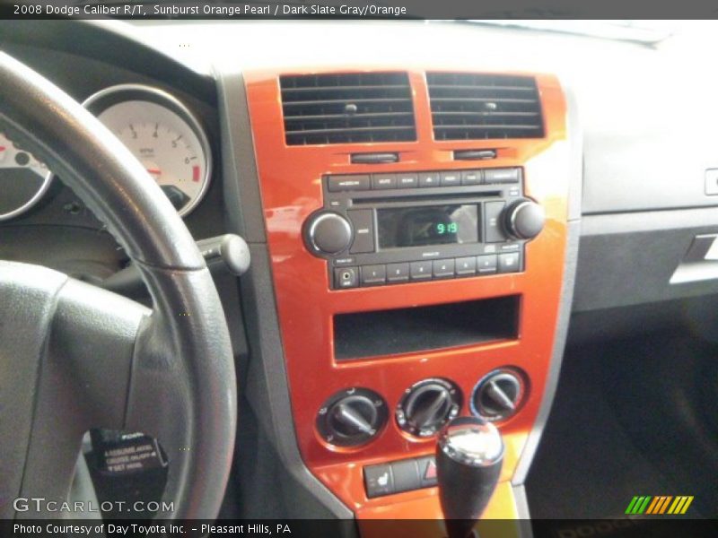 Controls of 2008 Caliber R/T