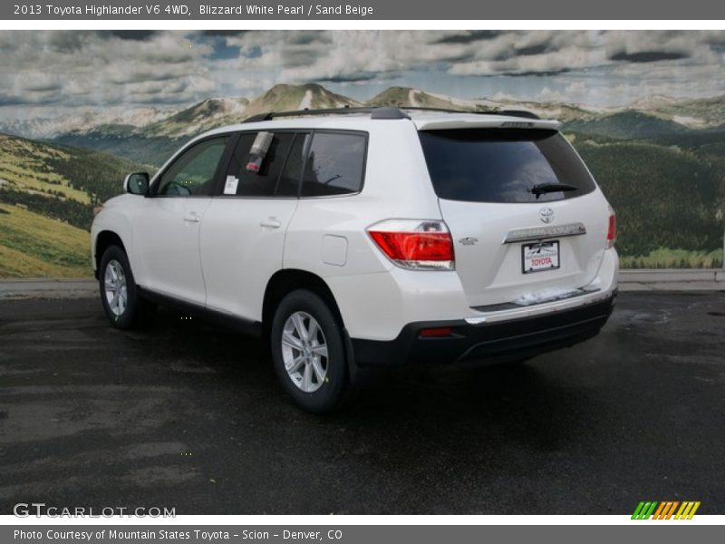 Blizzard White Pearl / Sand Beige 2013 Toyota Highlander V6 4WD