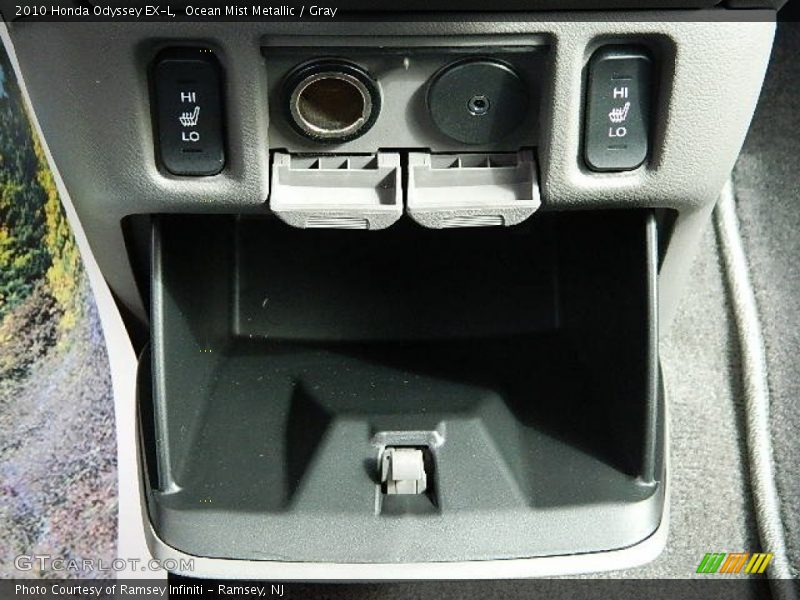 Ocean Mist Metallic / Gray 2010 Honda Odyssey EX-L
