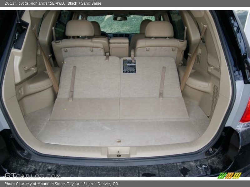 Black / Sand Beige 2013 Toyota Highlander SE 4WD