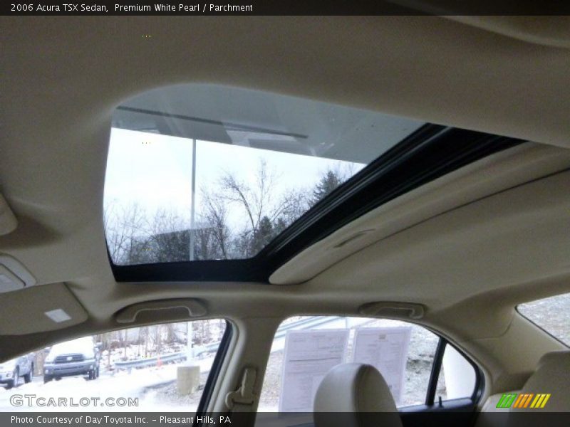 Premium White Pearl / Parchment 2006 Acura TSX Sedan