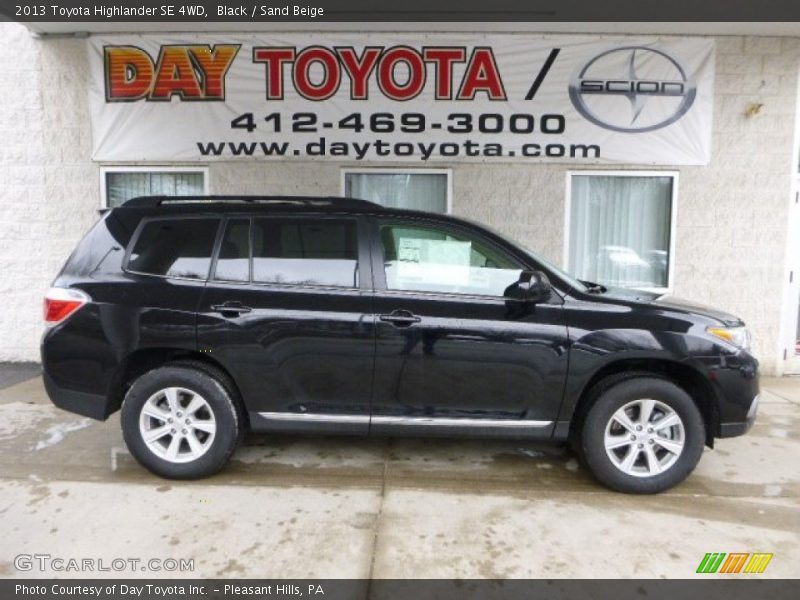 Black / Sand Beige 2013 Toyota Highlander SE 4WD