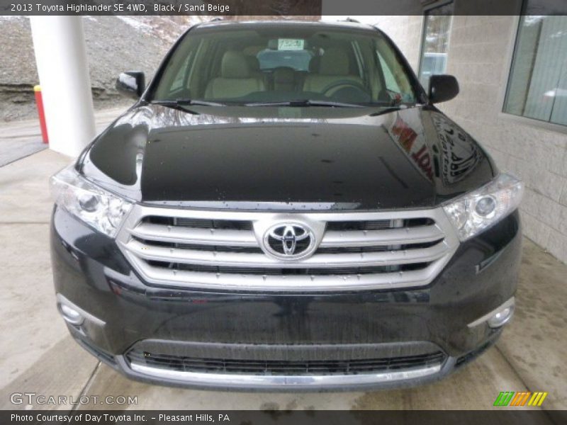 Black / Sand Beige 2013 Toyota Highlander SE 4WD