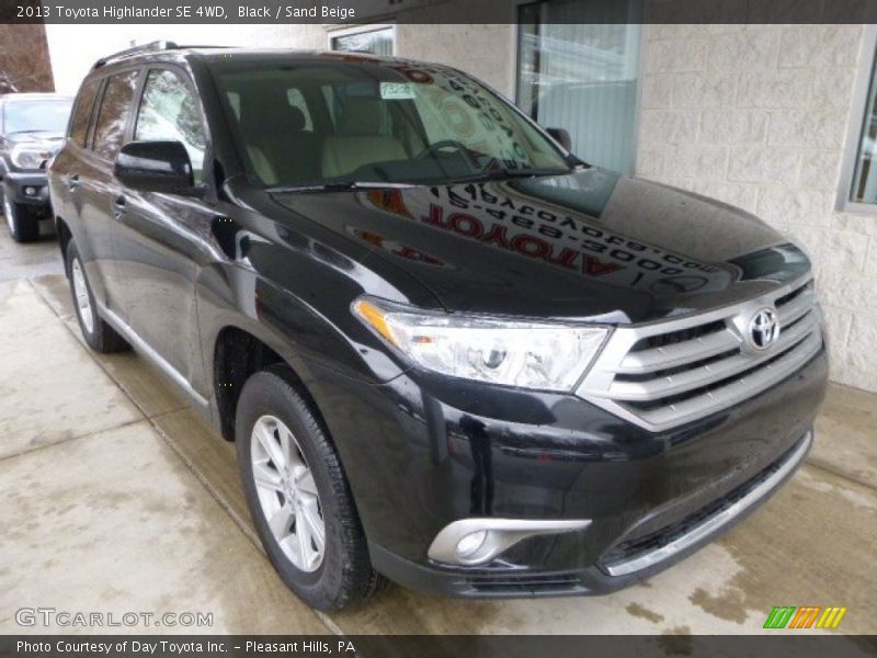 Black / Sand Beige 2013 Toyota Highlander SE 4WD