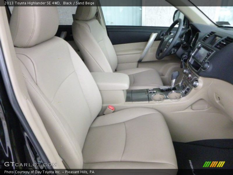 Black / Sand Beige 2013 Toyota Highlander SE 4WD