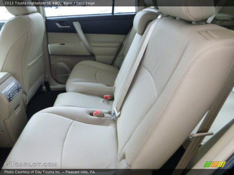 Black / Sand Beige 2013 Toyota Highlander SE 4WD
