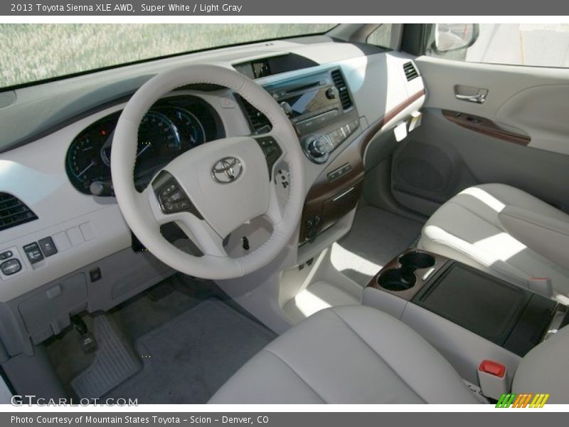Super White / Light Gray 2013 Toyota Sienna XLE AWD