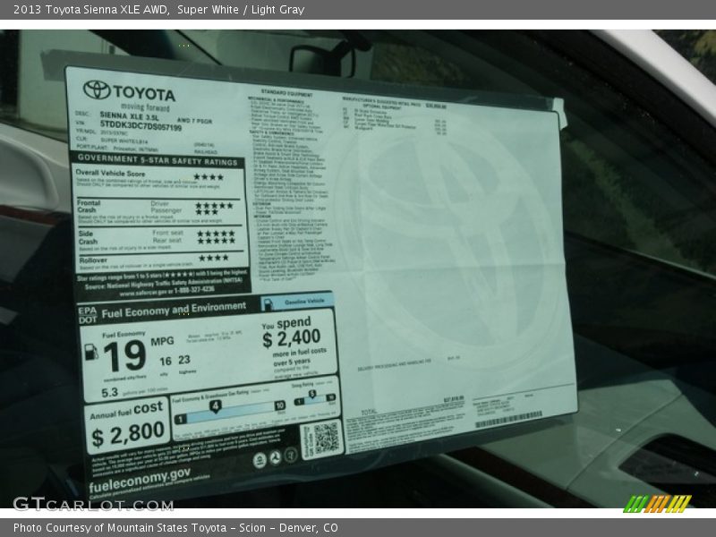 Super White / Light Gray 2013 Toyota Sienna XLE AWD