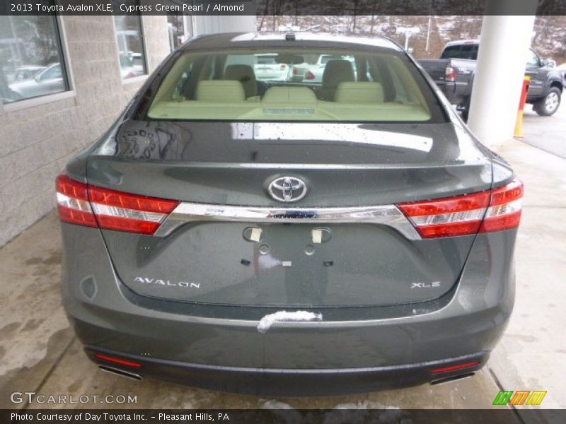 Cypress Green Pearl / Almond 2013 Toyota Avalon XLE