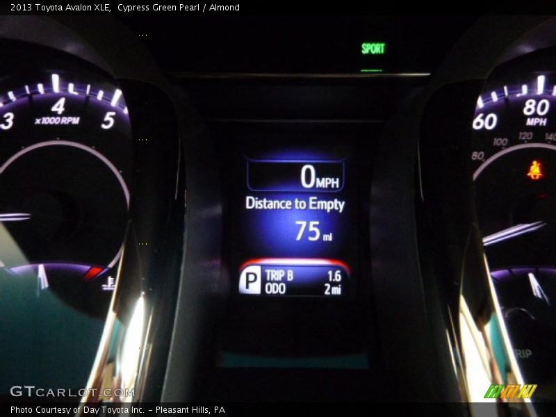 Cypress Green Pearl / Almond 2013 Toyota Avalon XLE