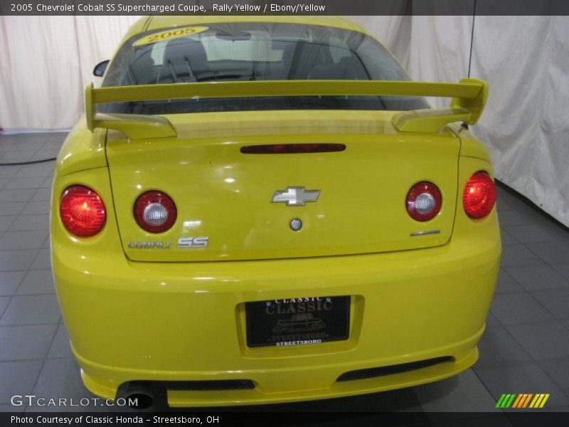 Rally Yellow / Ebony/Yellow 2005 Chevrolet Cobalt SS Supercharged Coupe