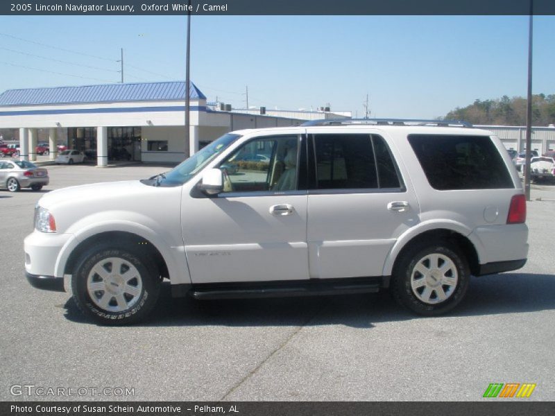 Oxford White / Camel 2005 Lincoln Navigator Luxury
