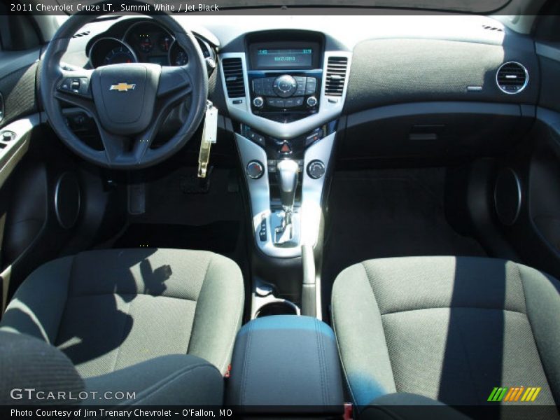 Summit White / Jet Black 2011 Chevrolet Cruze LT