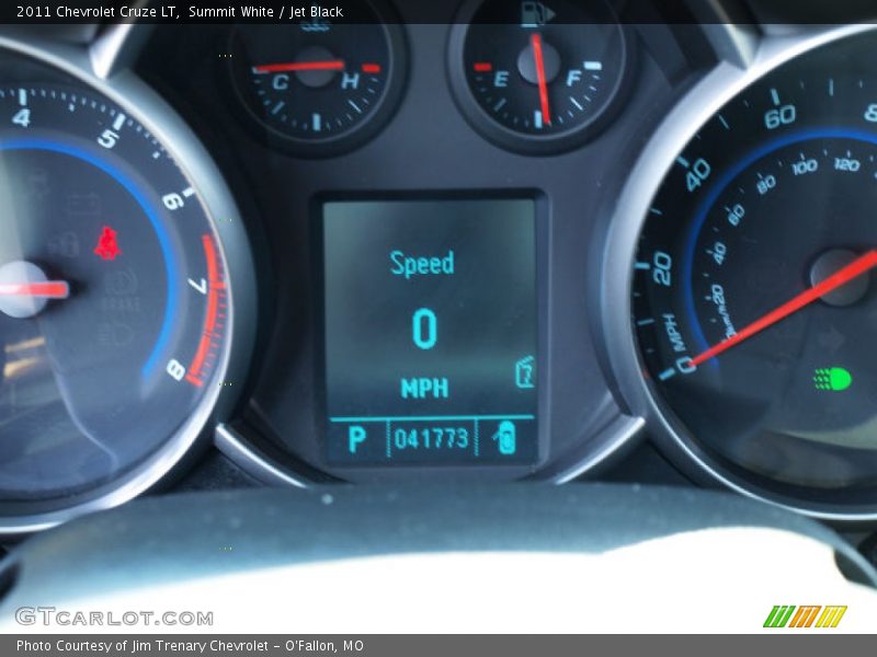 Summit White / Jet Black 2011 Chevrolet Cruze LT