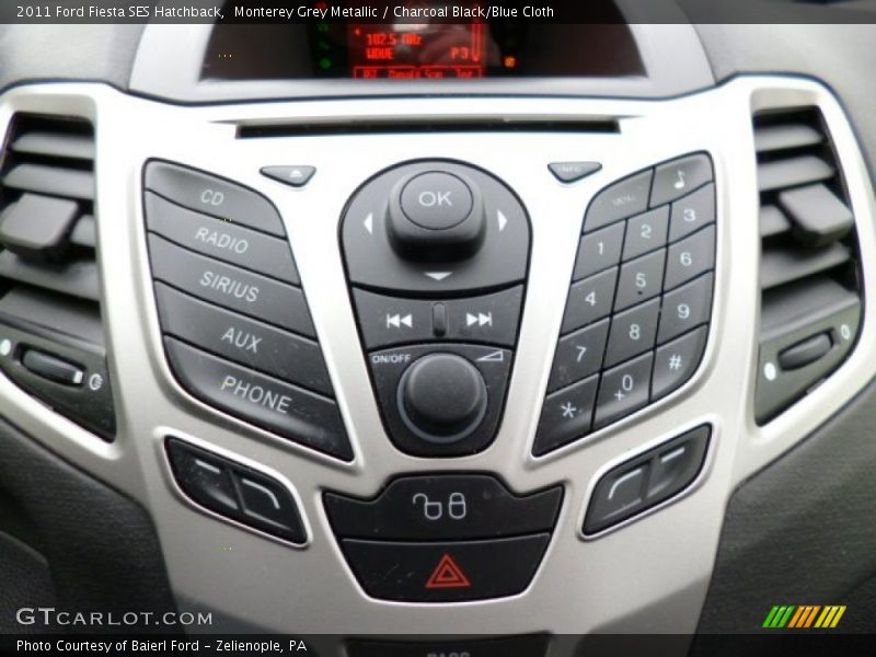 Controls of 2011 Fiesta SES Hatchback