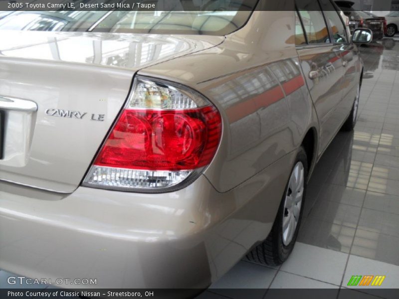 Desert Sand Mica / Taupe 2005 Toyota Camry LE