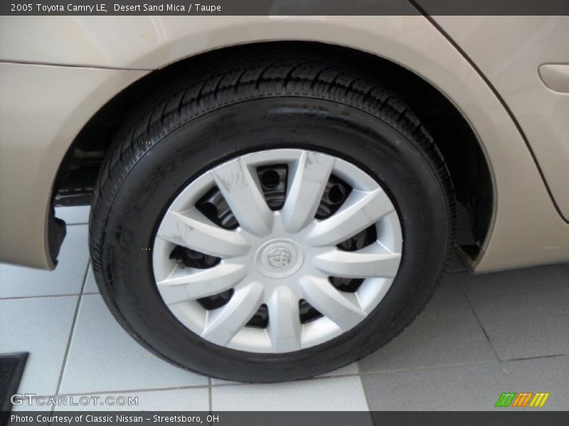 Desert Sand Mica / Taupe 2005 Toyota Camry LE