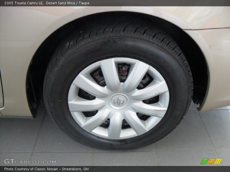 Desert Sand Mica / Taupe 2005 Toyota Camry LE