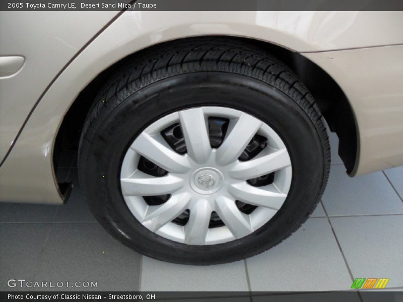 Desert Sand Mica / Taupe 2005 Toyota Camry LE