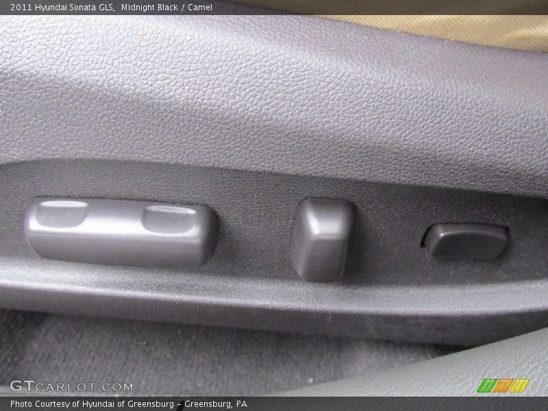Midnight Black / Camel 2011 Hyundai Sonata GLS