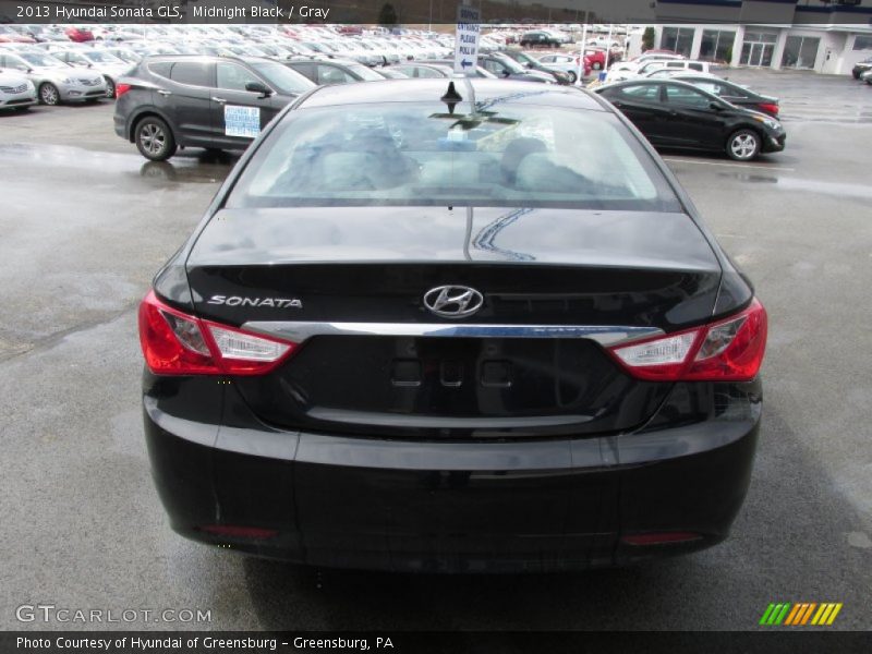 Midnight Black / Gray 2013 Hyundai Sonata GLS