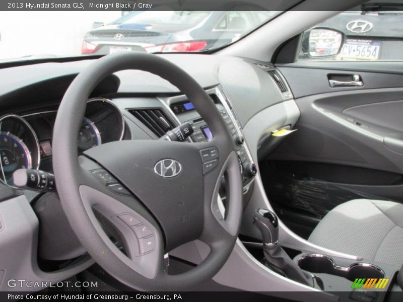 Midnight Black / Gray 2013 Hyundai Sonata GLS