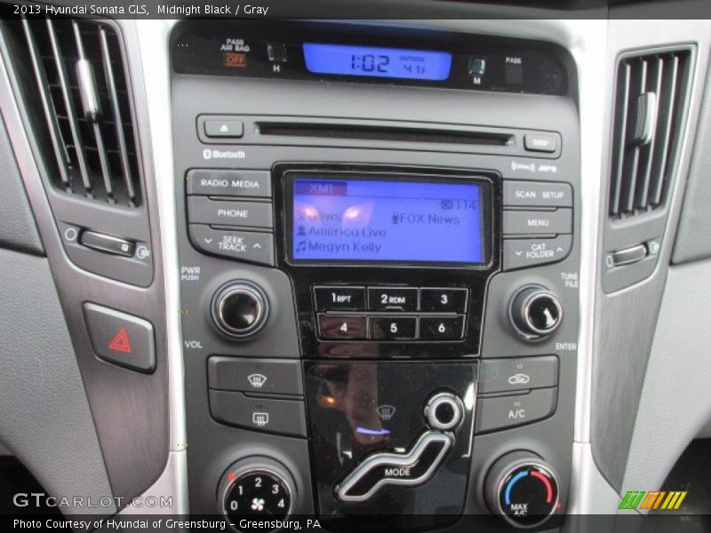 Midnight Black / Gray 2013 Hyundai Sonata GLS