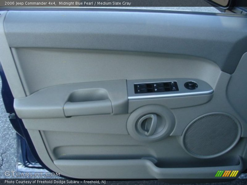 Midnight Blue Pearl / Medium Slate Gray 2006 Jeep Commander 4x4