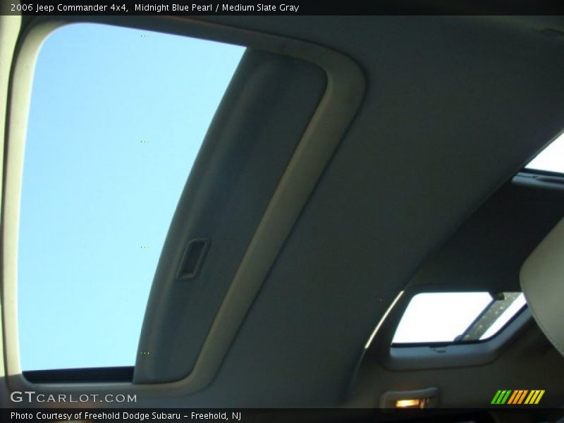 Midnight Blue Pearl / Medium Slate Gray 2006 Jeep Commander 4x4