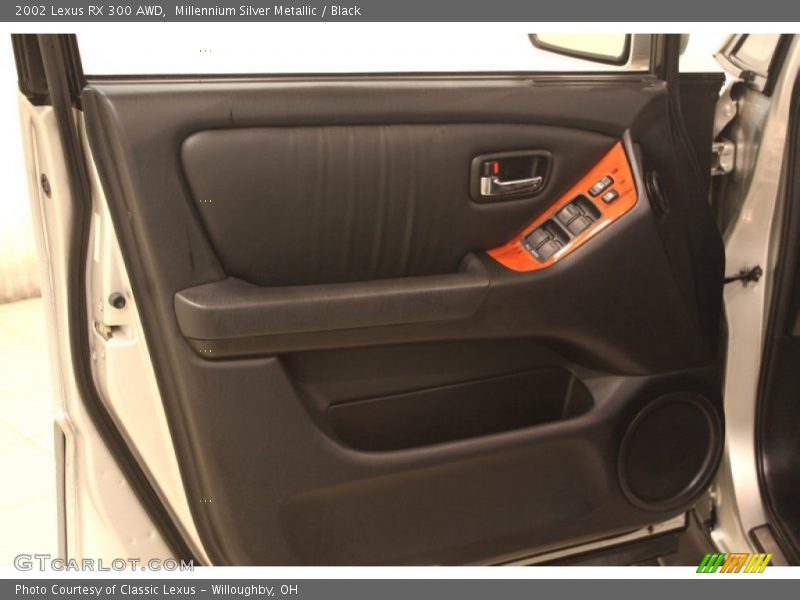 Millennium Silver Metallic / Black 2002 Lexus RX 300 AWD