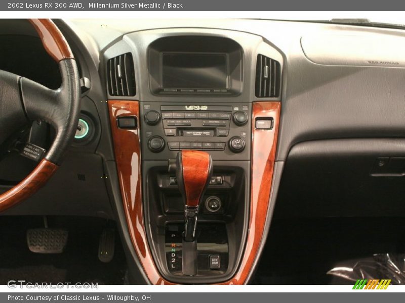 Millennium Silver Metallic / Black 2002 Lexus RX 300 AWD