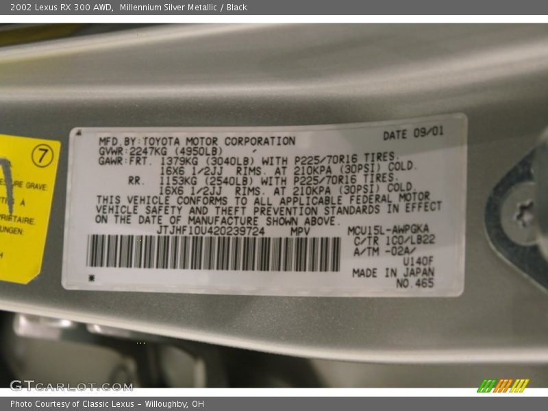 Millennium Silver Metallic / Black 2002 Lexus RX 300 AWD