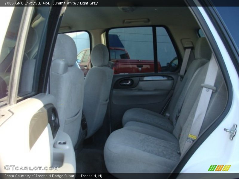 Summit White / Light Gray 2005 GMC Envoy SLE 4x4
