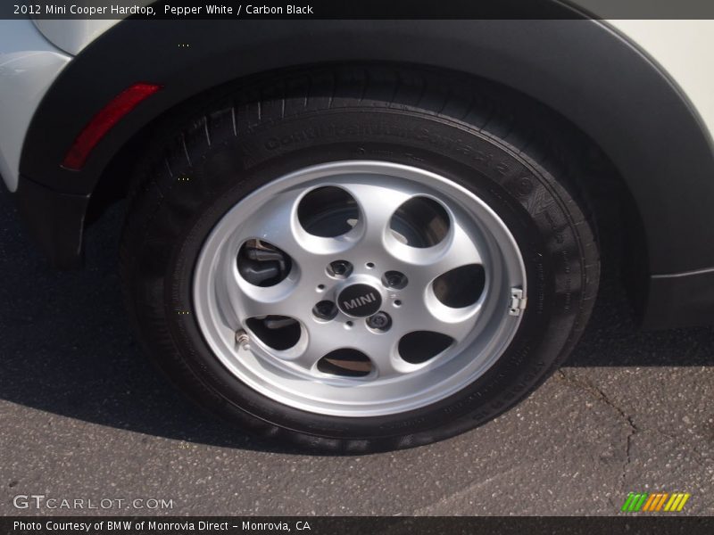 Pepper White / Carbon Black 2012 Mini Cooper Hardtop
