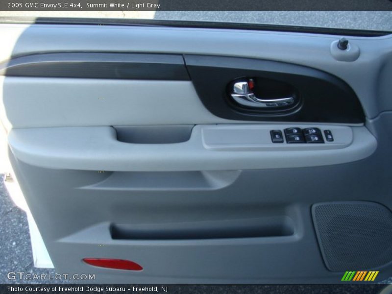 Summit White / Light Gray 2005 GMC Envoy SLE 4x4