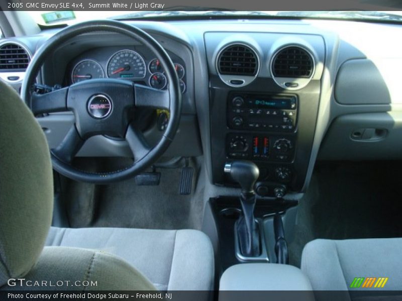 Summit White / Light Gray 2005 GMC Envoy SLE 4x4