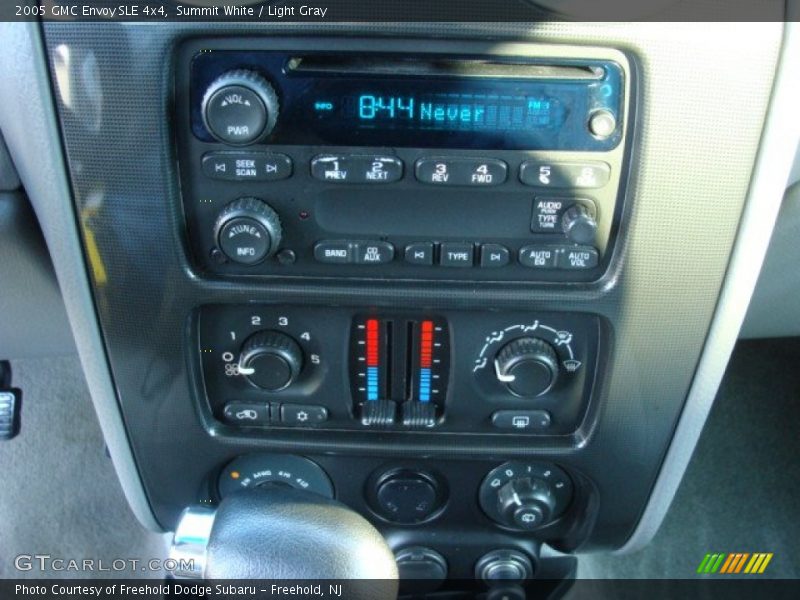 Summit White / Light Gray 2005 GMC Envoy SLE 4x4