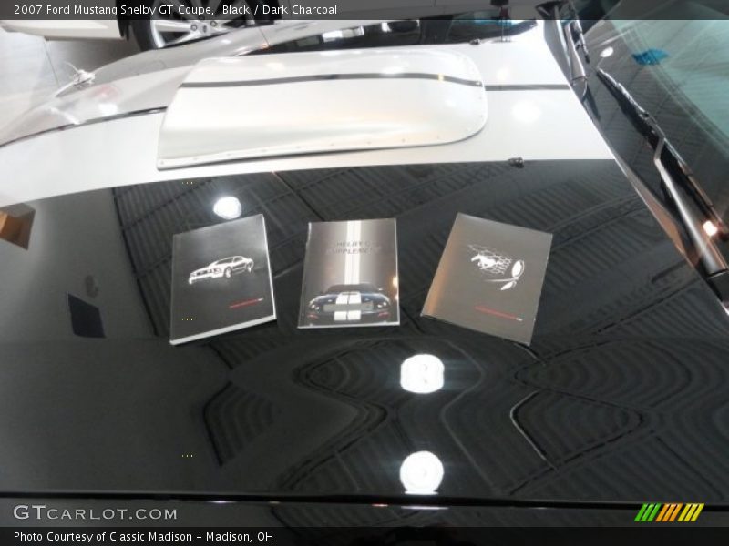 Black / Dark Charcoal 2007 Ford Mustang Shelby GT Coupe